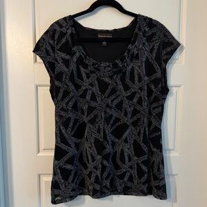 Dana Buchman Black and Gray Geometric Short Sleeve Top